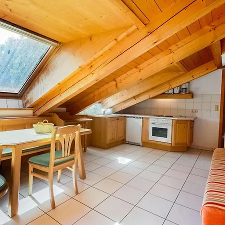 Appartement Mit Bergaufenthalt In Schoenau