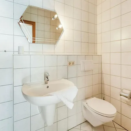 Apartment With Balcony In Schoenau Am Koenigssee